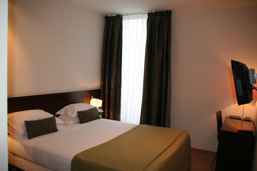 Hotel La Beauze Aubusson  Zimmer foto